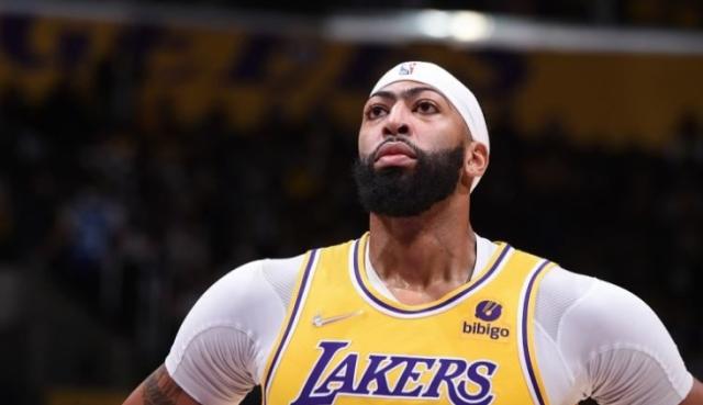 hth华体官方下载-连续两年落选全明星 戴维斯“喜提”假期有助湖人