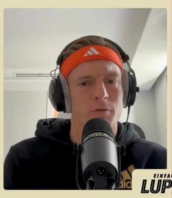 华体育会登录网官网-克罗斯谈伯纳乌被嘘经历，回忆1-4负阿贾克斯|托尼·克罗斯|皇马|皇家马德里|圣地亚哥-伯纳乌足球场|阿贾克斯足球俱乐部_新浪体育_新浪新闻